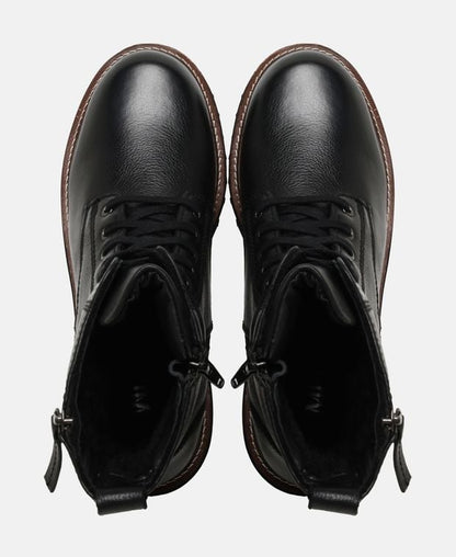 Schnürstiefeletten