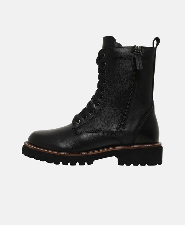 Schnürstiefeletten