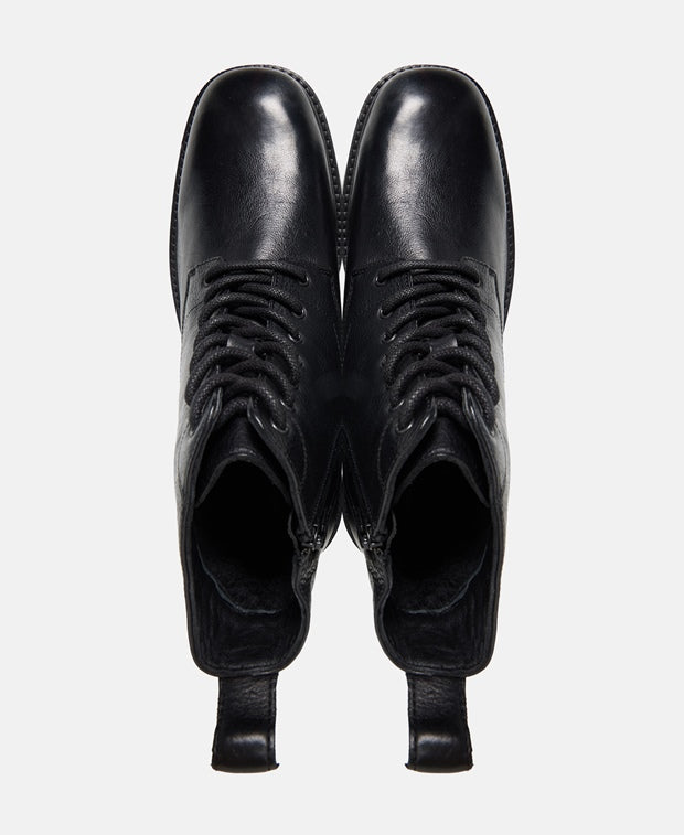 Schnürstiefeletten