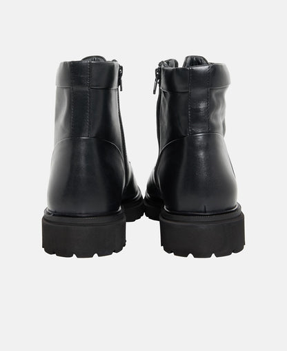 Schnürstiefeletten