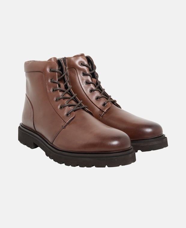 Schnürstiefeletten