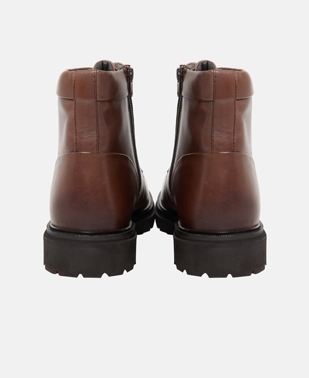 Schnürstiefeletten