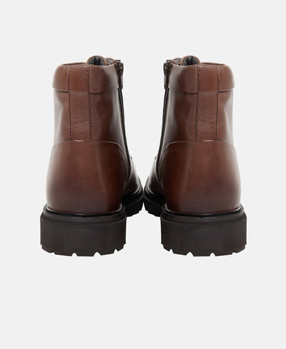 Schnürstiefeletten