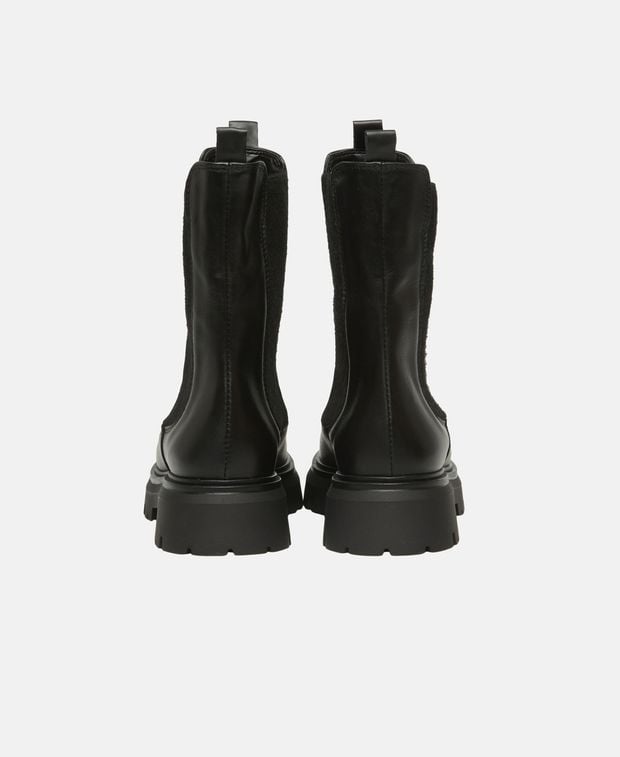 Chelsea Boots