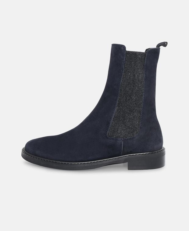 Chelsea Boots
