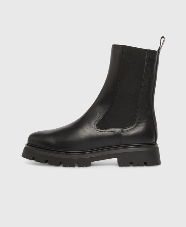 Chelsea Boots
