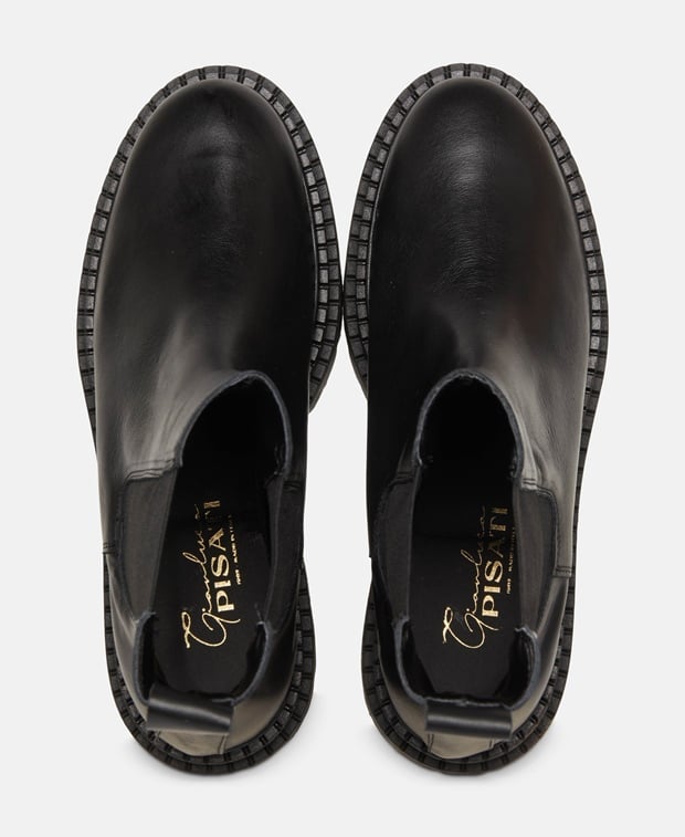 Chelsea Boots