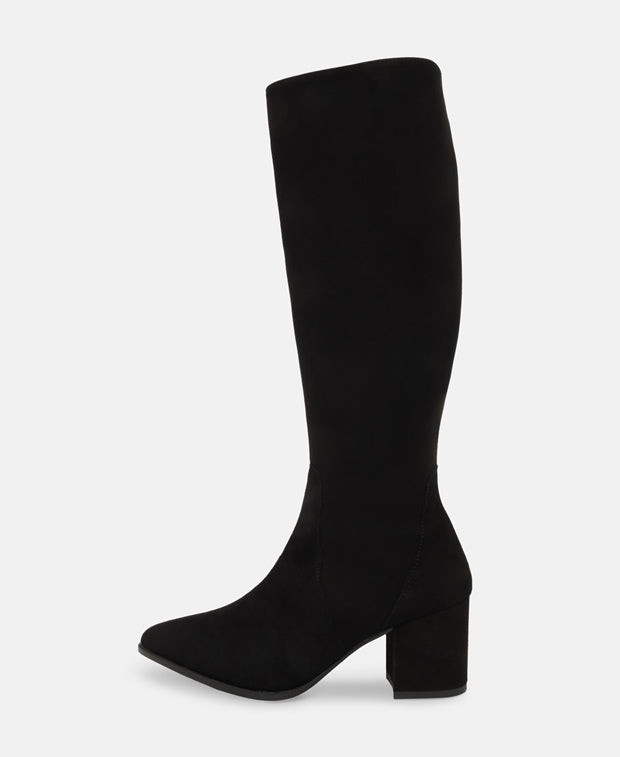 Wadenhohe Stiefel