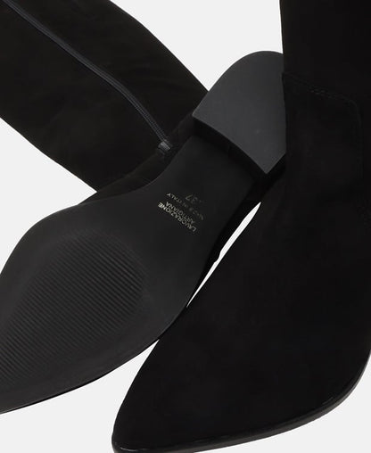Wadenhohe Stiefel