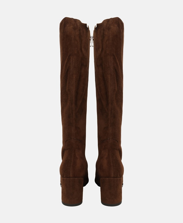 Wadenhohe Stiefel