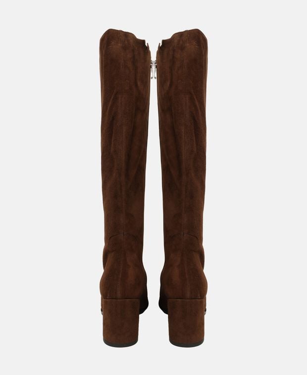 Wadenhohe Stiefel