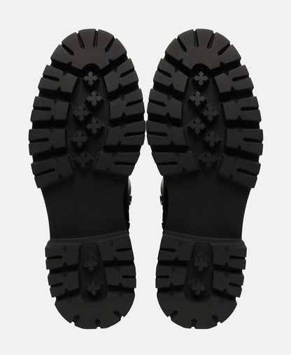 Wadenhohe Stiefel