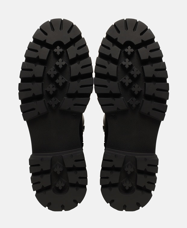 Wadenhohe Stiefel