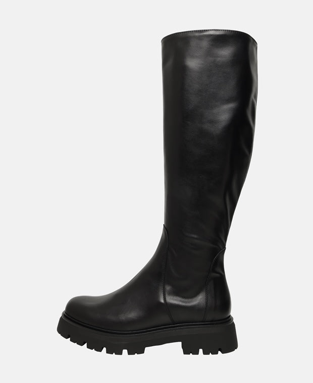 Wadenhohe Stiefel