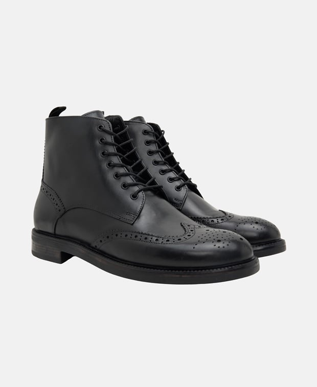 Schnürstiefeletten
