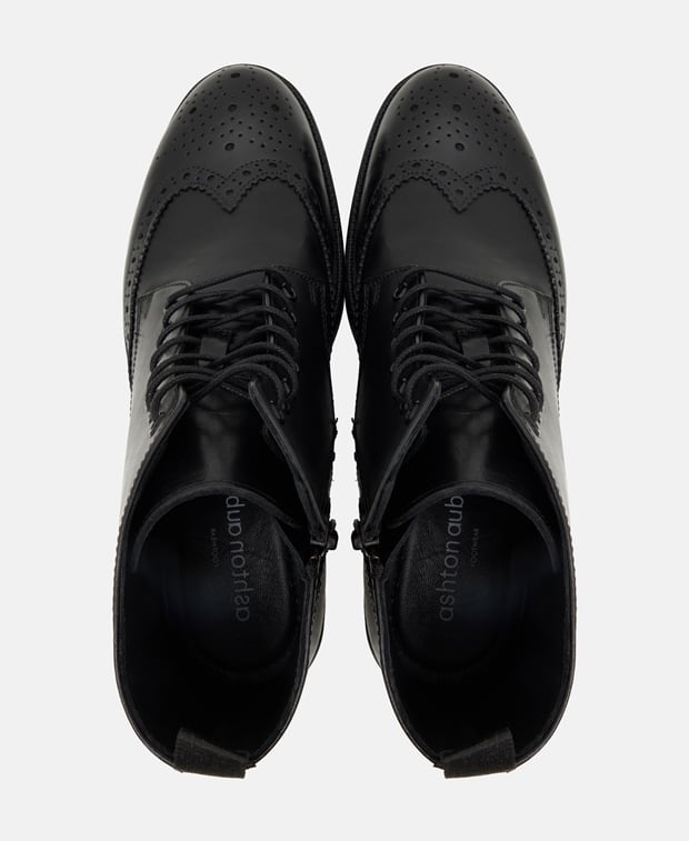Schnürstiefeletten
