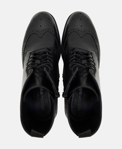 Schnürstiefeletten