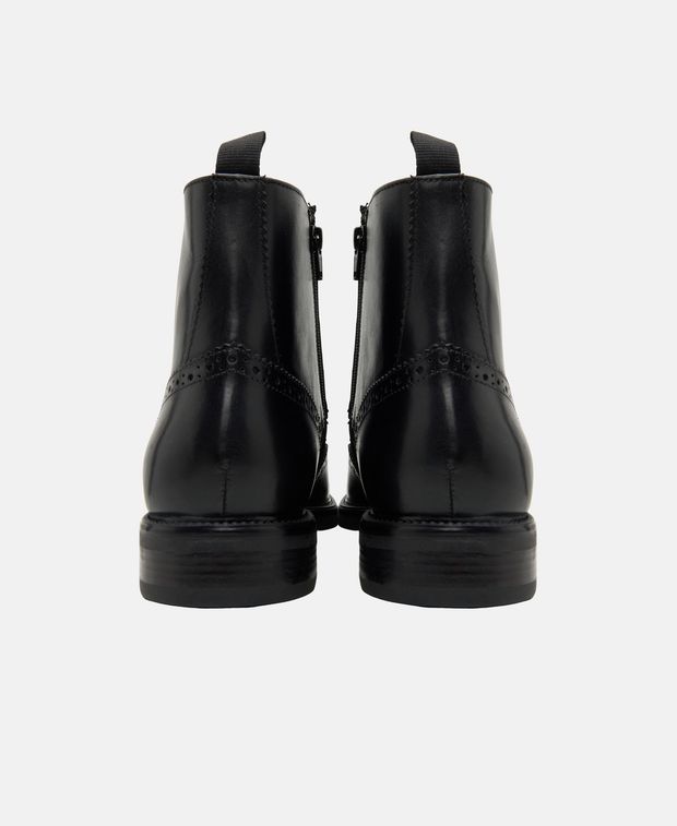 Schnürstiefeletten