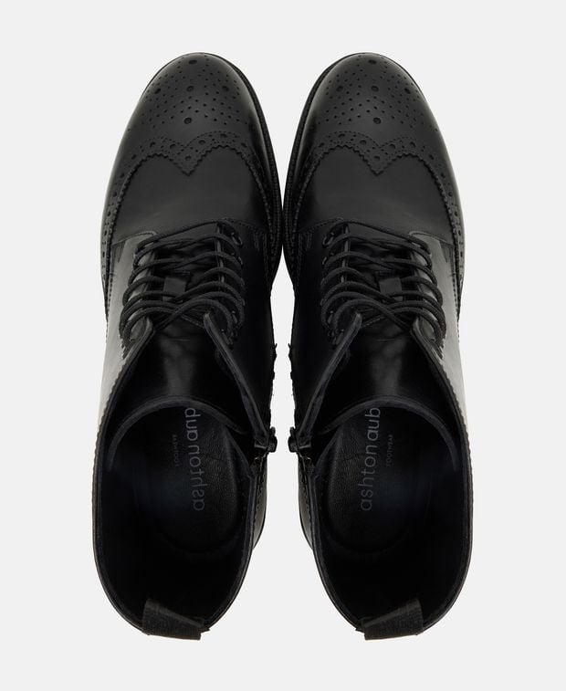 Schnürstiefeletten