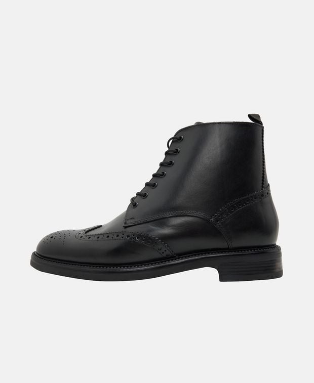 Schnürstiefeletten