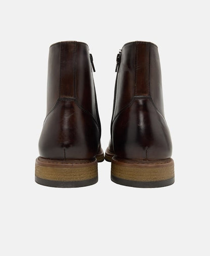 Schnürboots