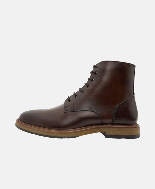 Schnürboots