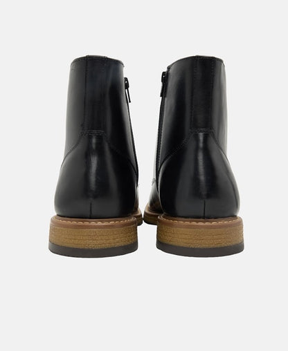 Schnürboots