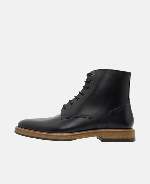 Schnürboots