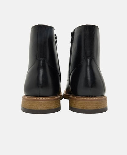 Schnürboots
