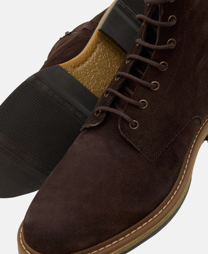 Schnürboots