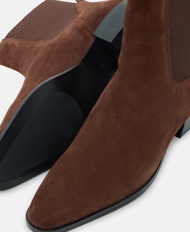 Chelsea Boots