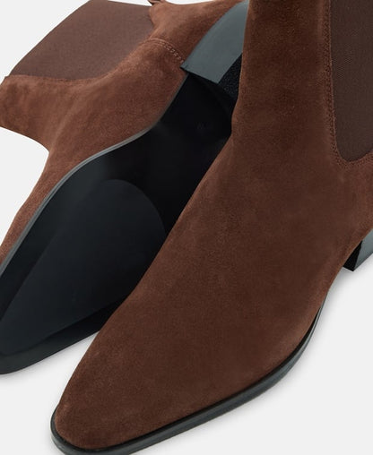 Chelsea Boots
