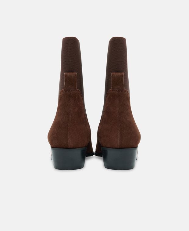 Chelsea Boots