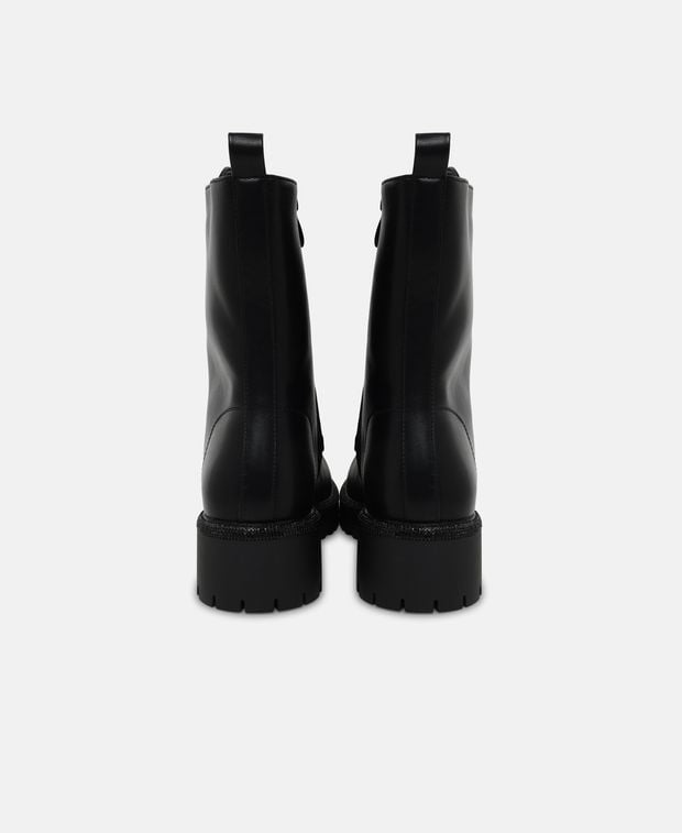 Schnürstiefeletten