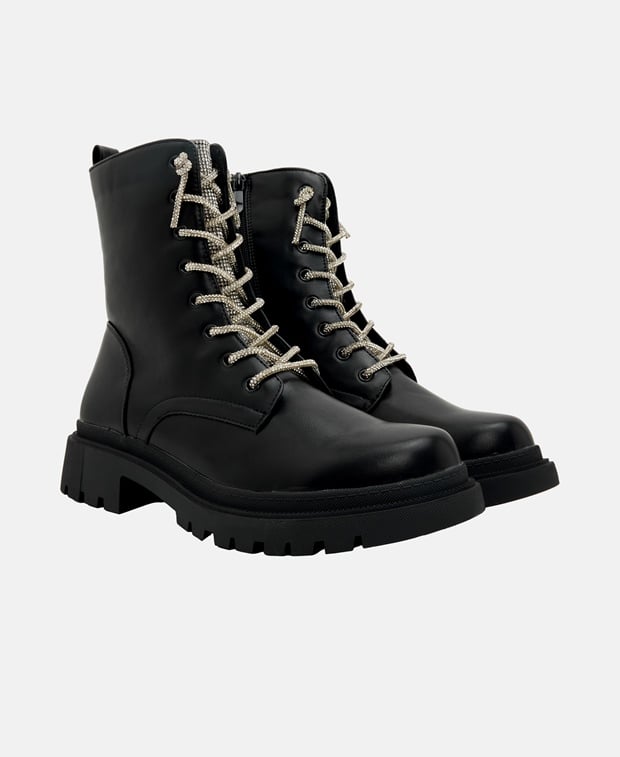Schnürstiefeletten