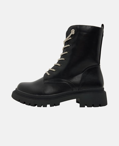 Schnürstiefeletten