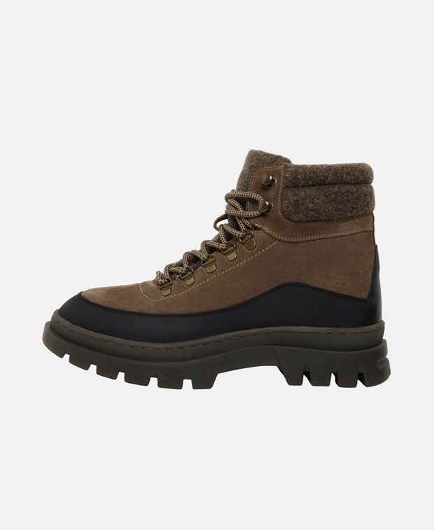 Schnürstiefeletten