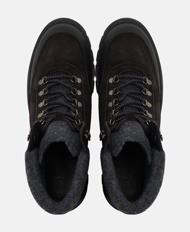 Schnürstiefeletten