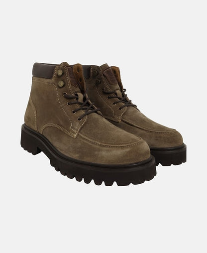 Schnürstiefeletten