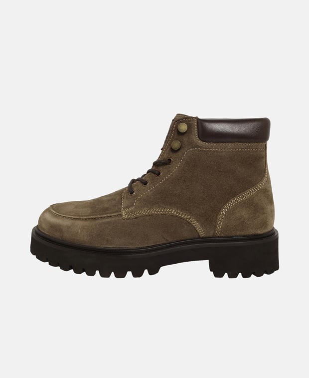 Schnürstiefeletten
