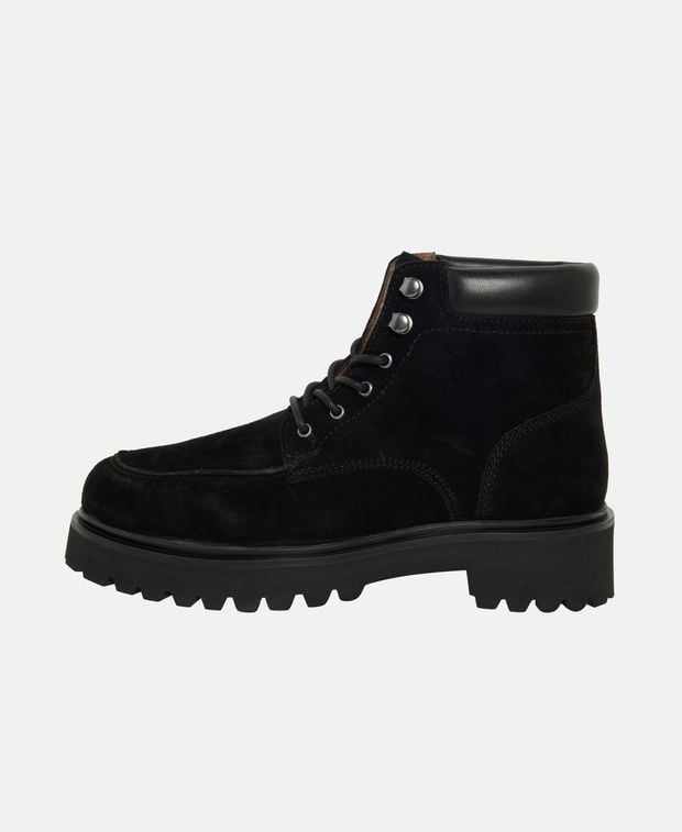 Schnürstiefeletten