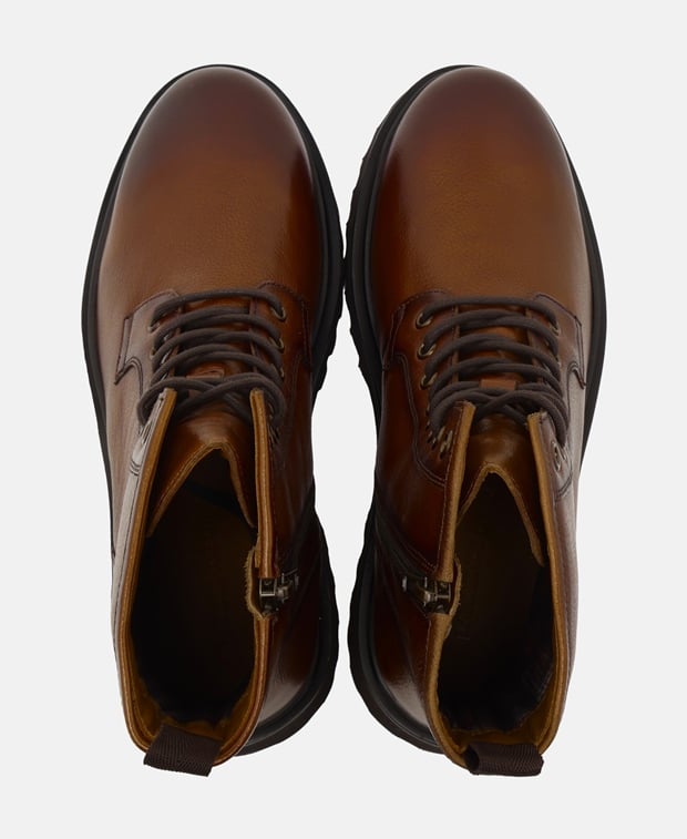 Schnürstiefeletten