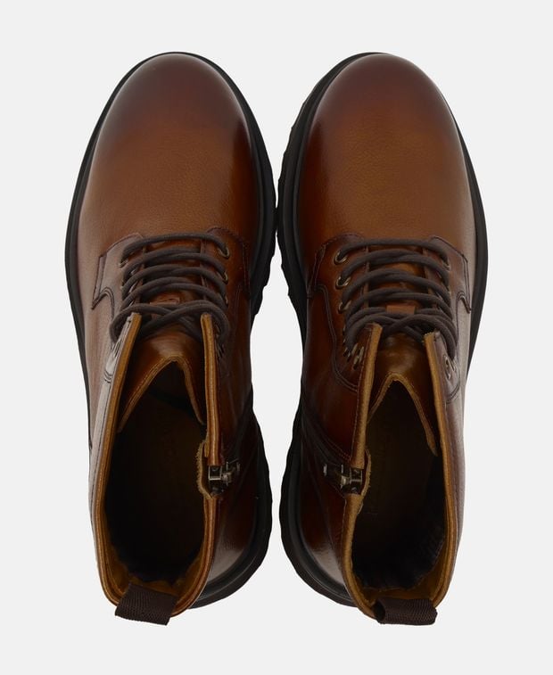 Schnürstiefeletten