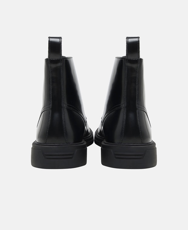 Schnürstiefeletten