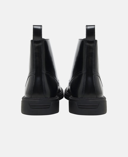 Schnürstiefeletten