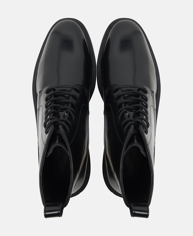 Schnürstiefeletten