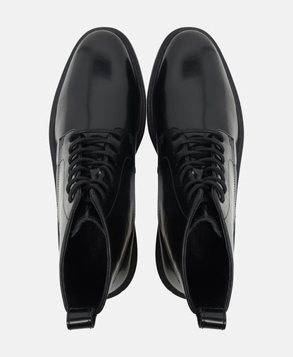 Schnürstiefeletten