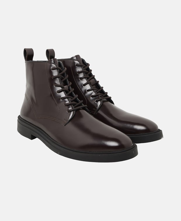 Schnürstiefeletten
