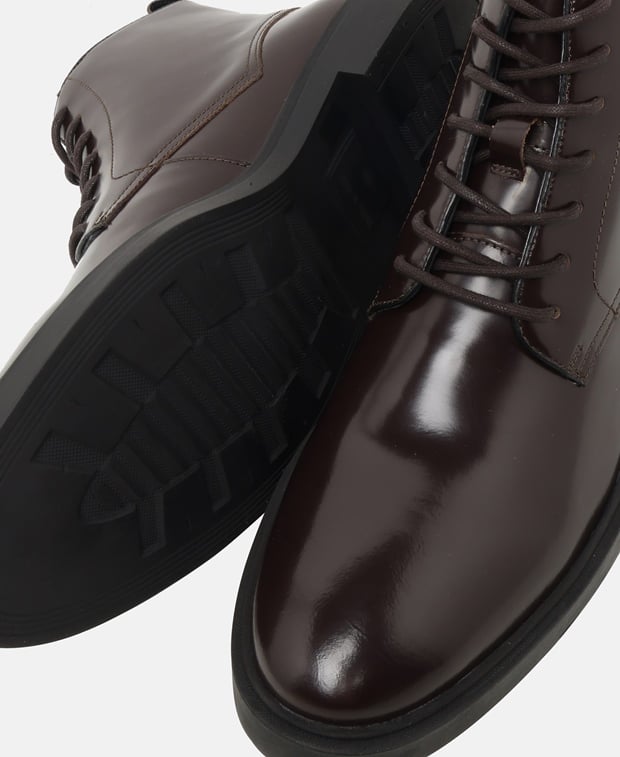 Schnürstiefeletten
