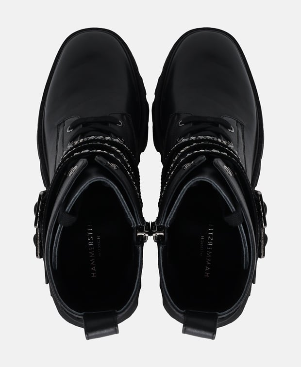 Schnürstiefeletten